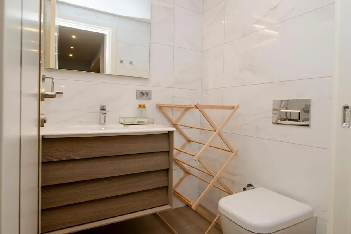 One-Bedroom Residence Apartment in Taksim