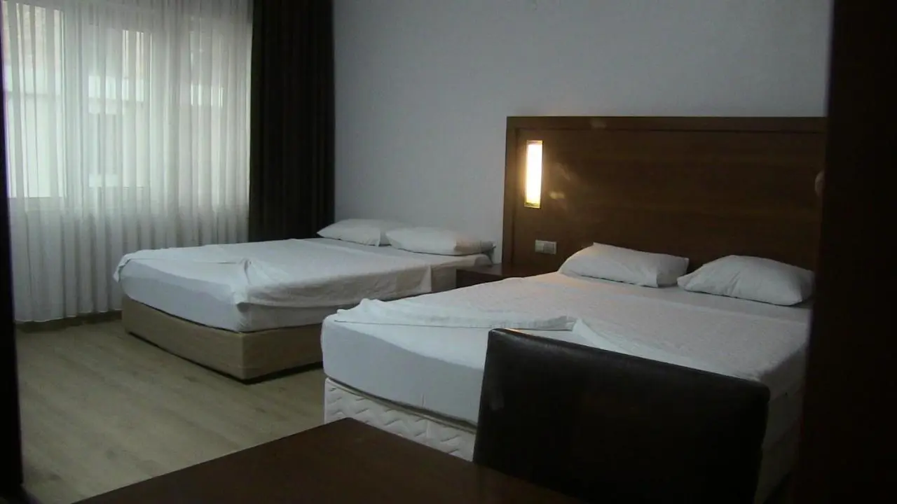 Paluri Otel Hopa