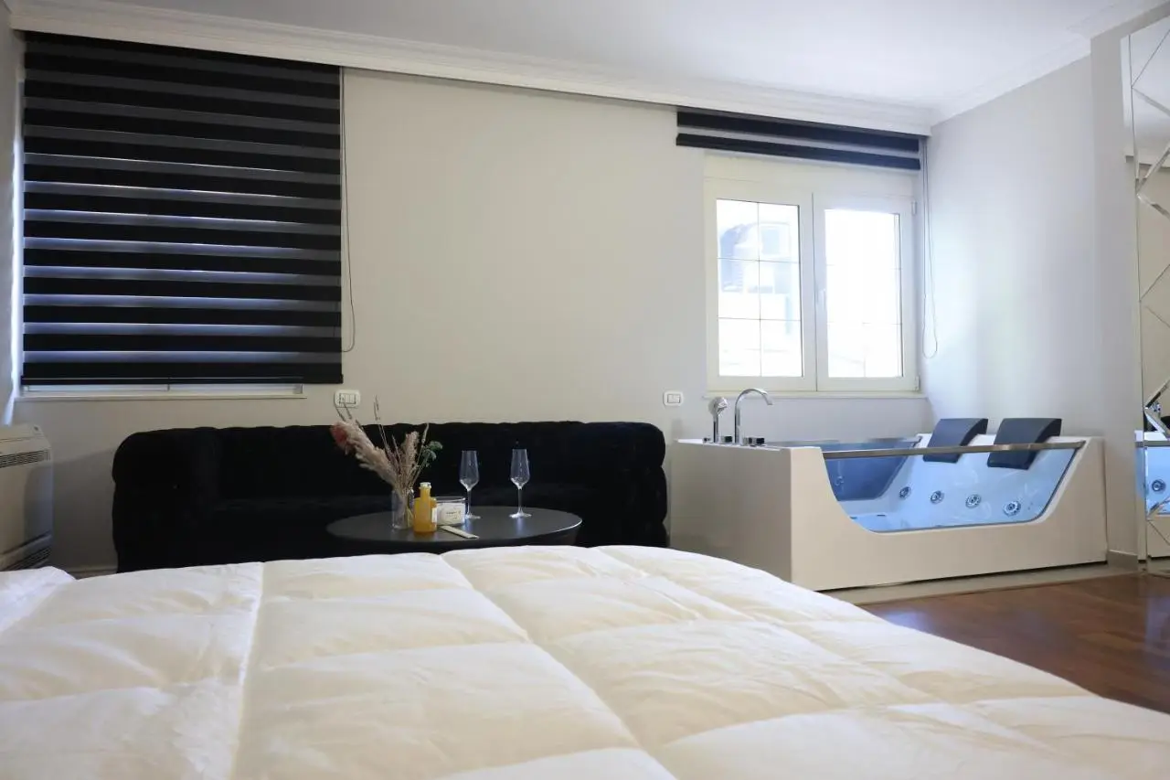 Lunarist Luxury Private Jacuzzi Suites Tirana