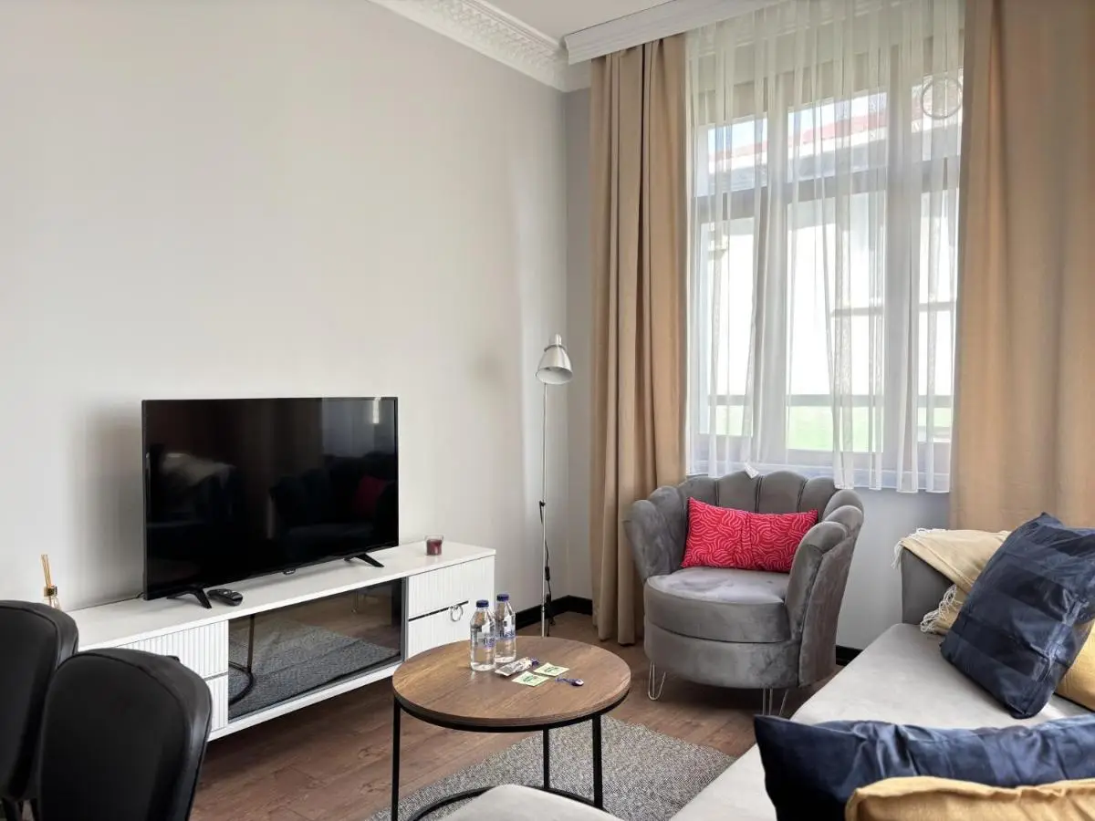 1BR w Turkish Hammam • Central Galata Stay