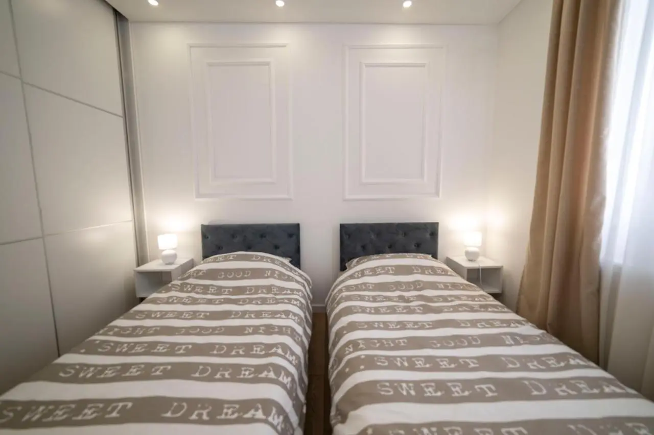 Apartment Premium Deny