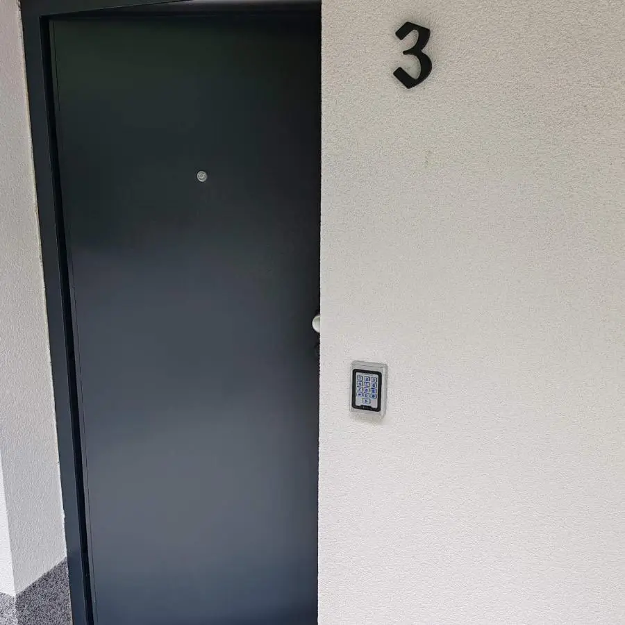 Mandrina 10 Free Parking