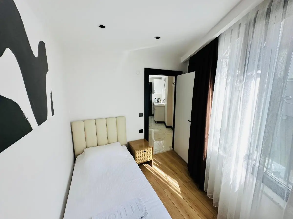 Rose Point Residence