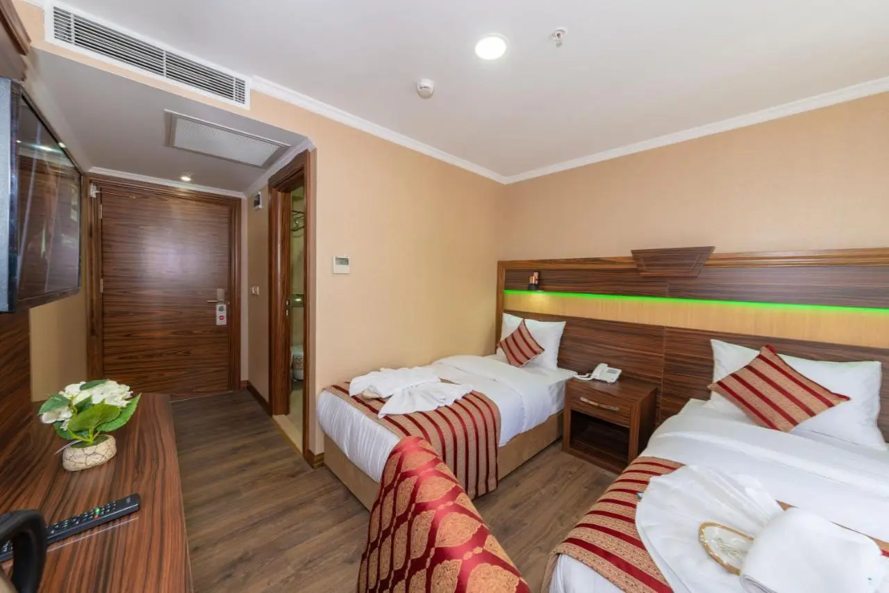 Vision Deluxe Hotel