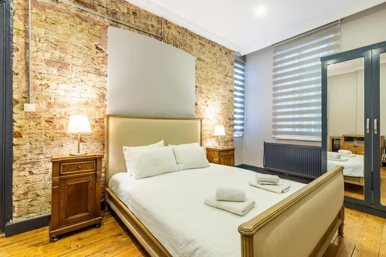 Ganbaru Tours - Flats in Galata