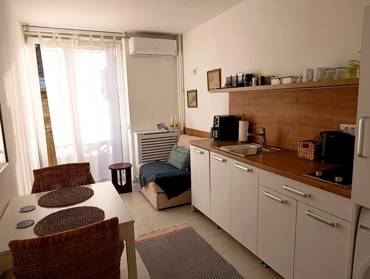 Cozy flat in central area right up Ferhadija St.