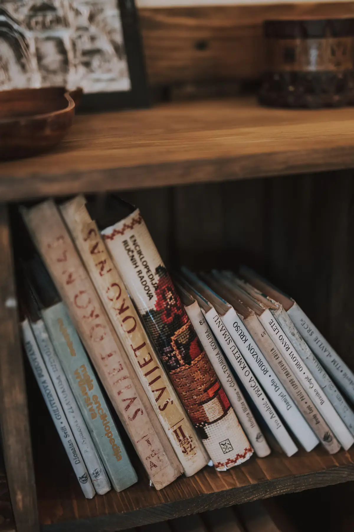 Hobbit House Mostar – Magical Underground Stay