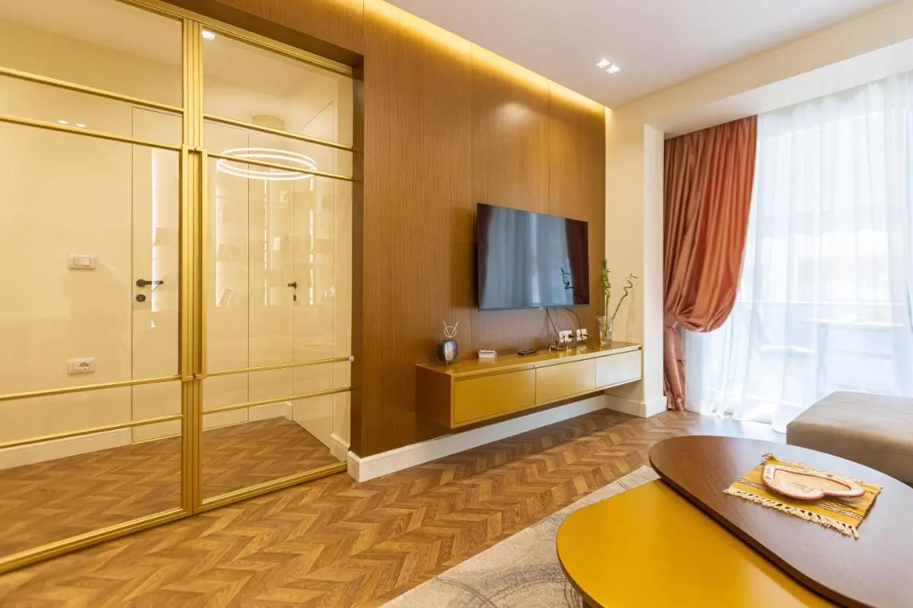 Tirana Center Fame House
