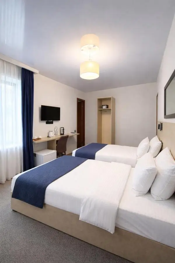 Hotel Green Town