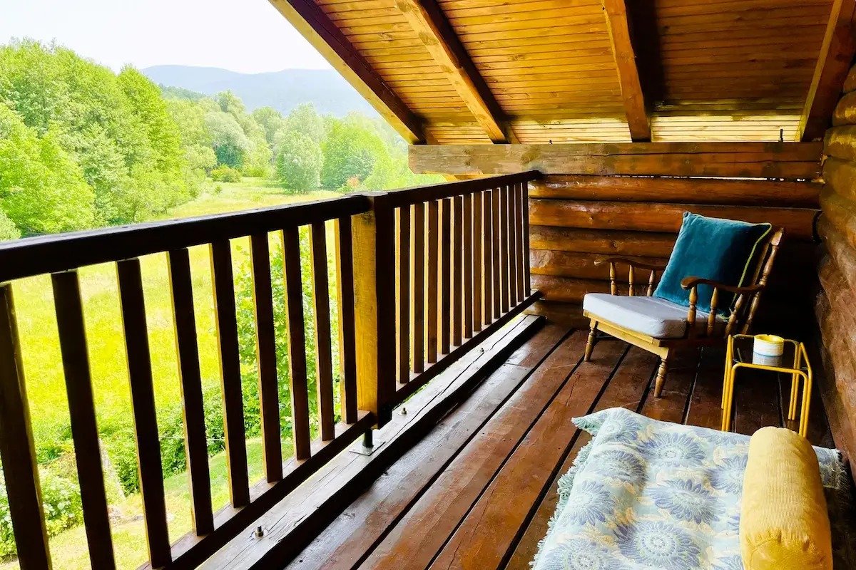 4000m2 Private Riverside Estate