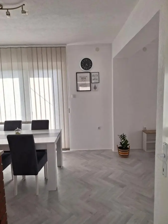 Apartman Look