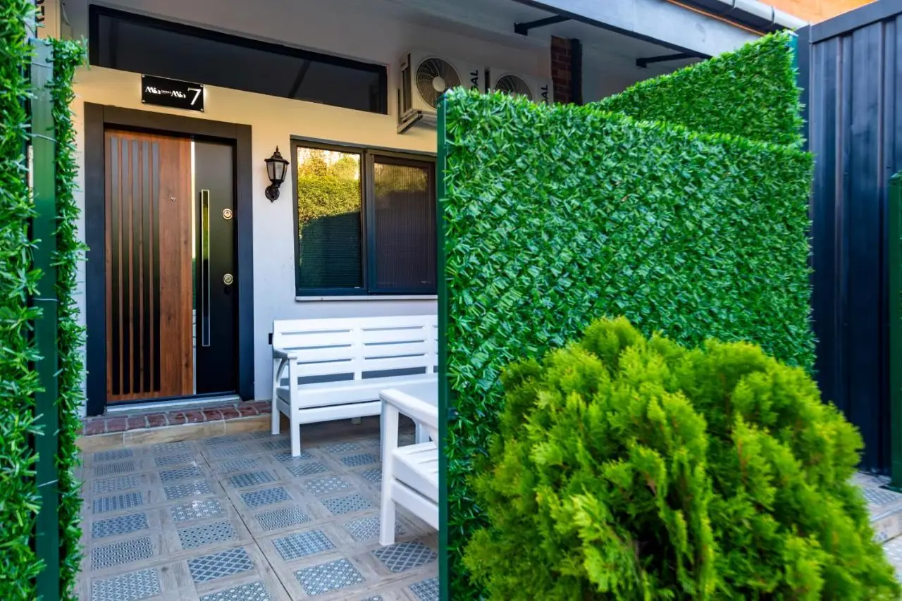 Mia Mia Suites