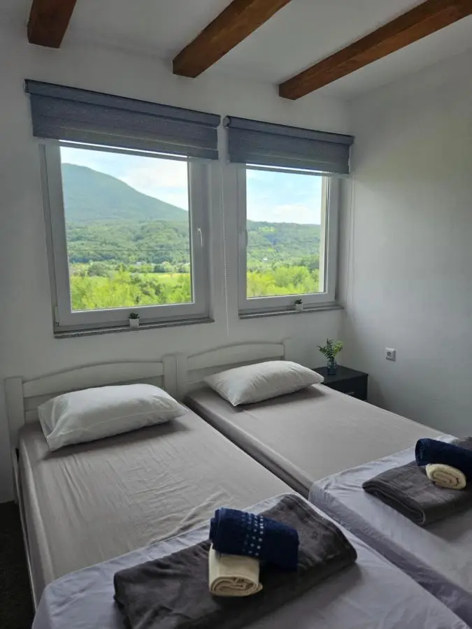 Seosko domaćinstvo Bajbut