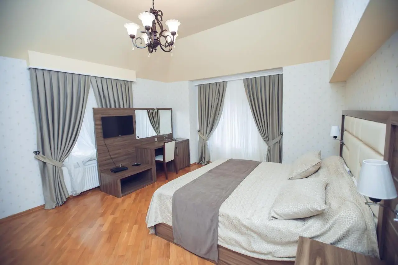 Goy Gol Lake Resort