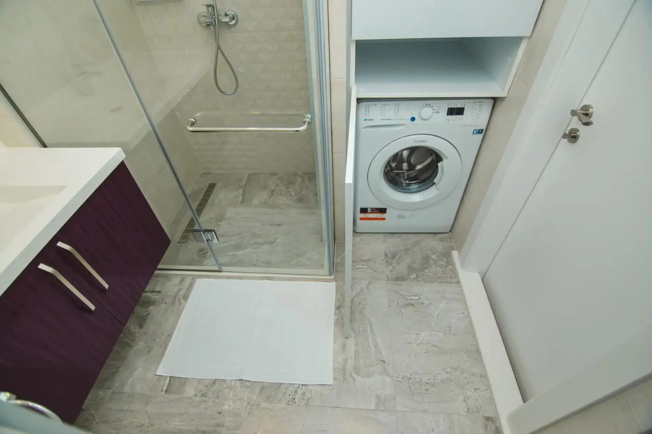 Your Sunshine Apartments in Alliance Palace