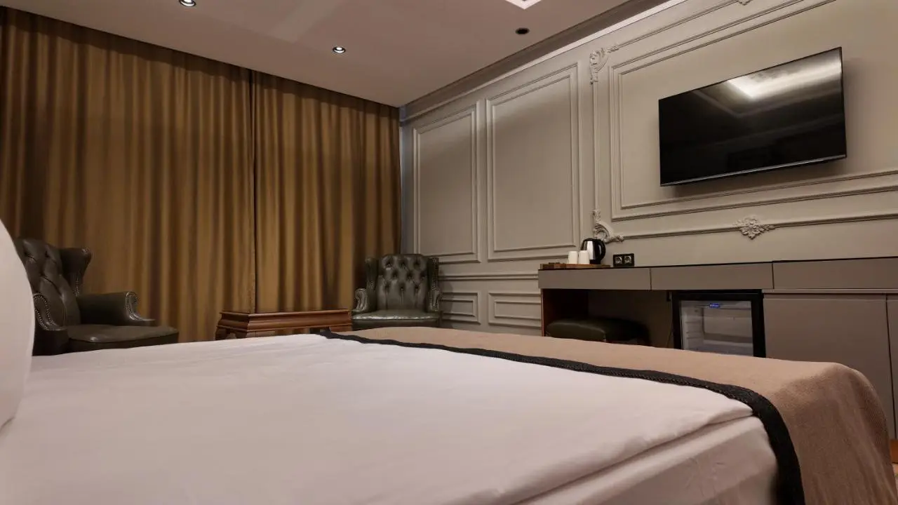 Lala Grand Hotel