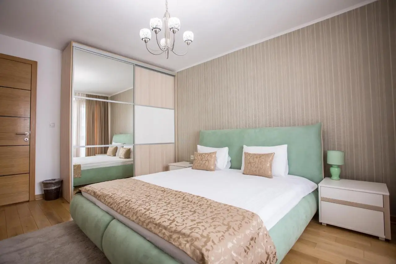 VIP Apartments