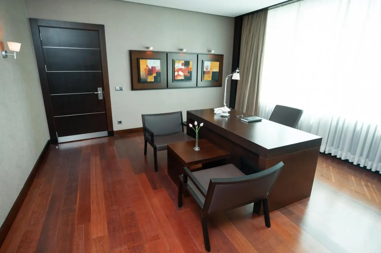 FLY INN BAKU