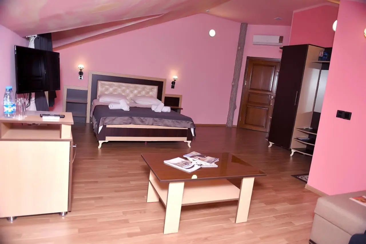 Yaffle Inn Shaki Boutique Hotel