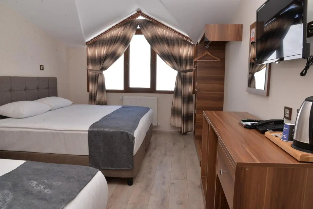 Zümrüt Palas Otel