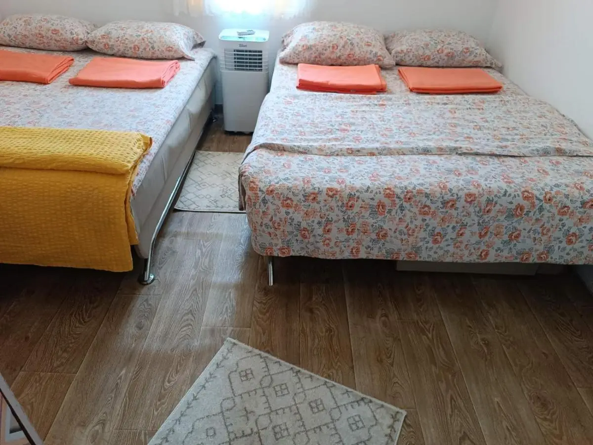 Privatni smještaj Kurtalija