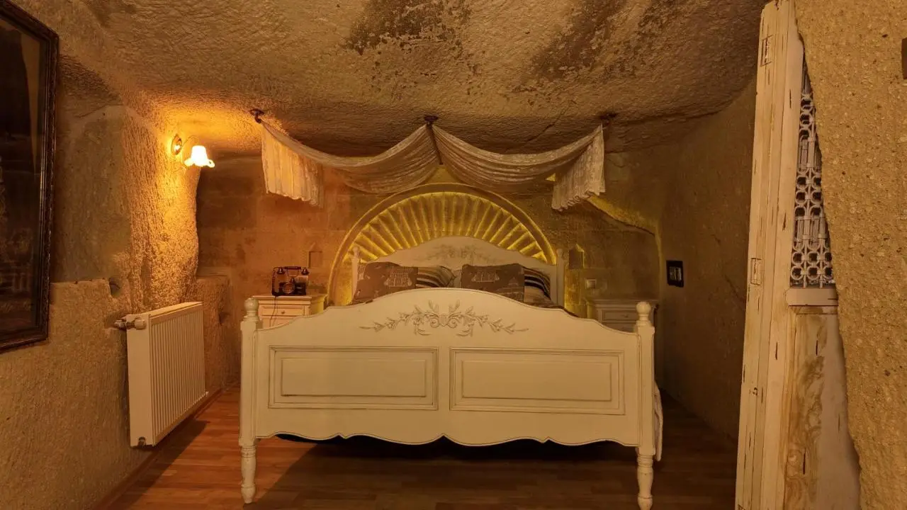 Iris Cave Cappadocia