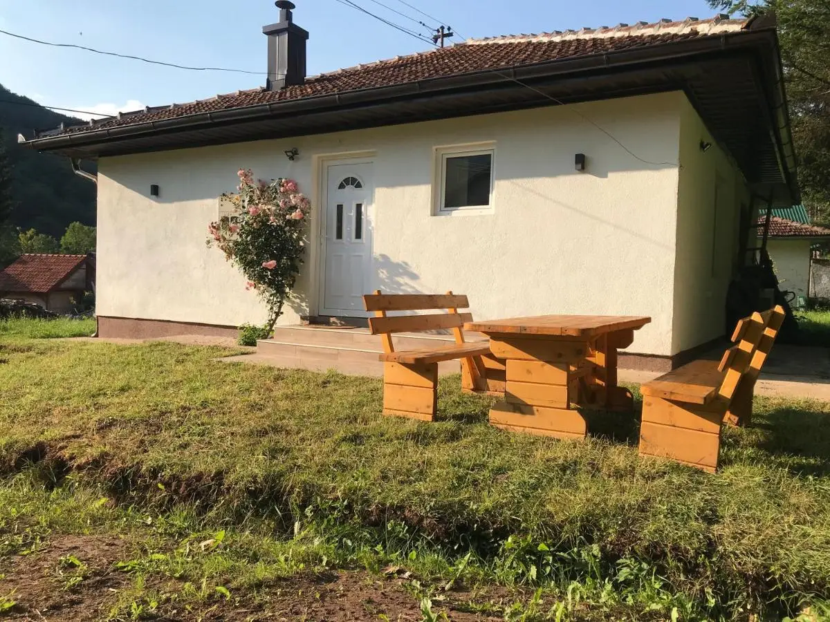 Apartman Kosuta Lux Garden