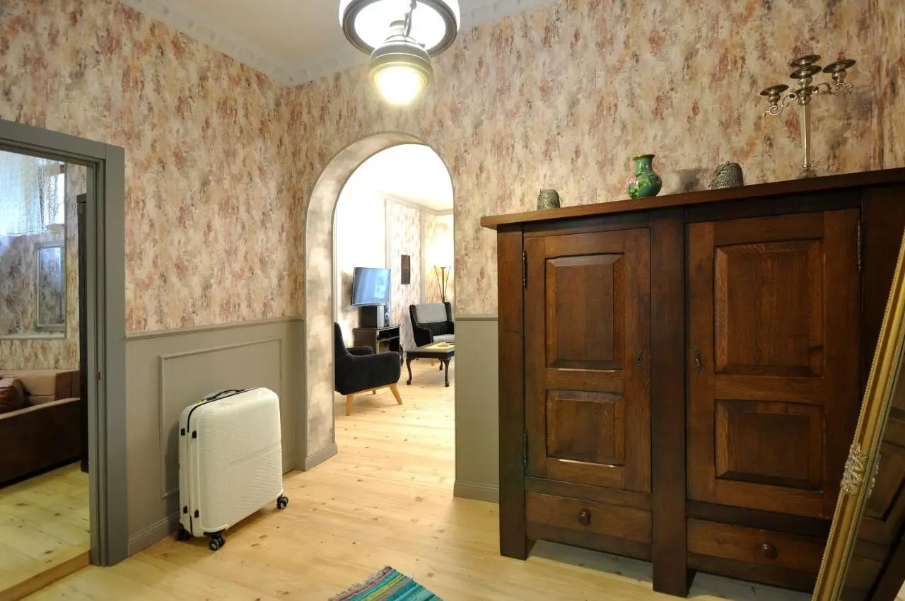 BFG Suites Leselidze