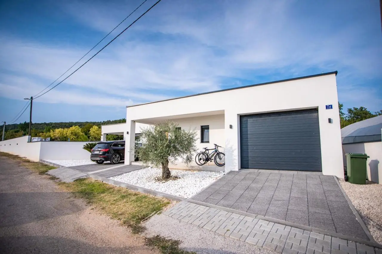 Villa 7