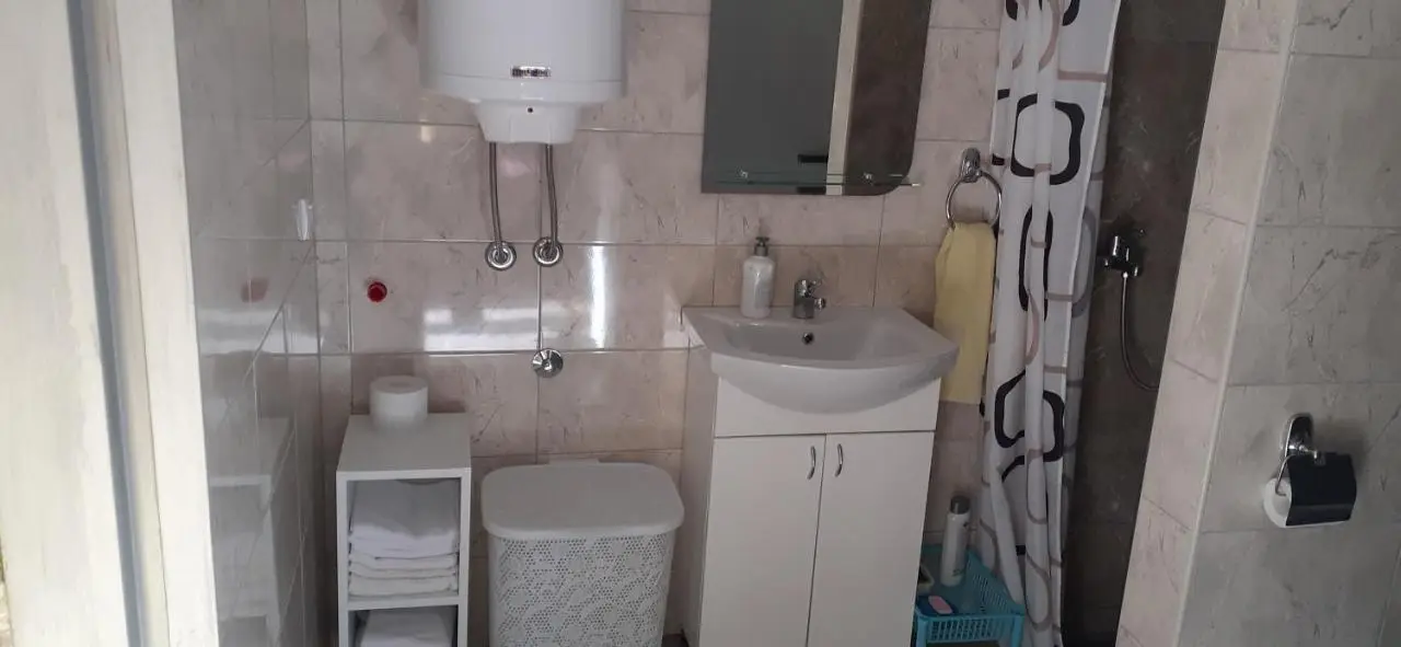 Smještaj na selu,porodica Gvozdenac