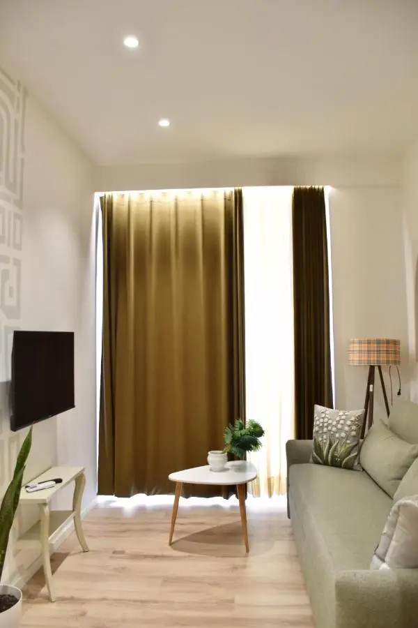 Wavefront Apartment 3