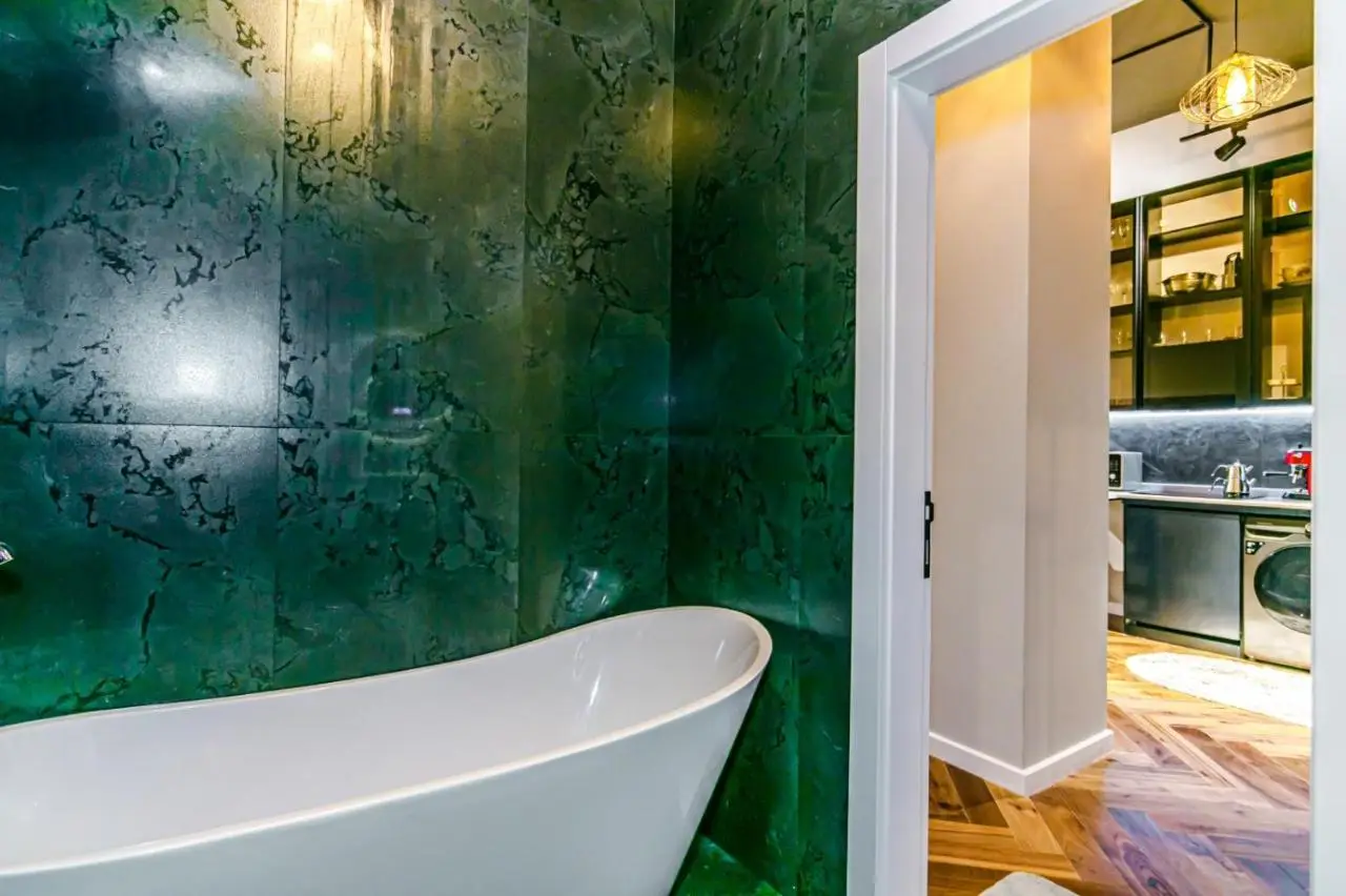 LUXURY K NightsBridge Residance White City
