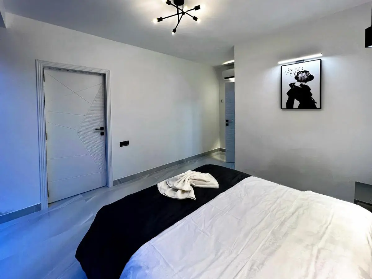 Area36 Royal Chalet