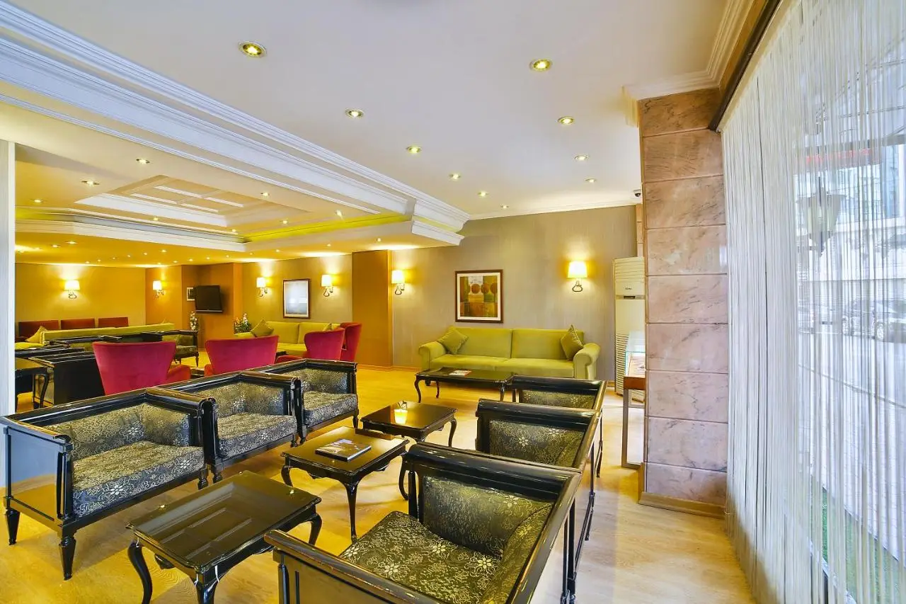 Hotel Grand Emin