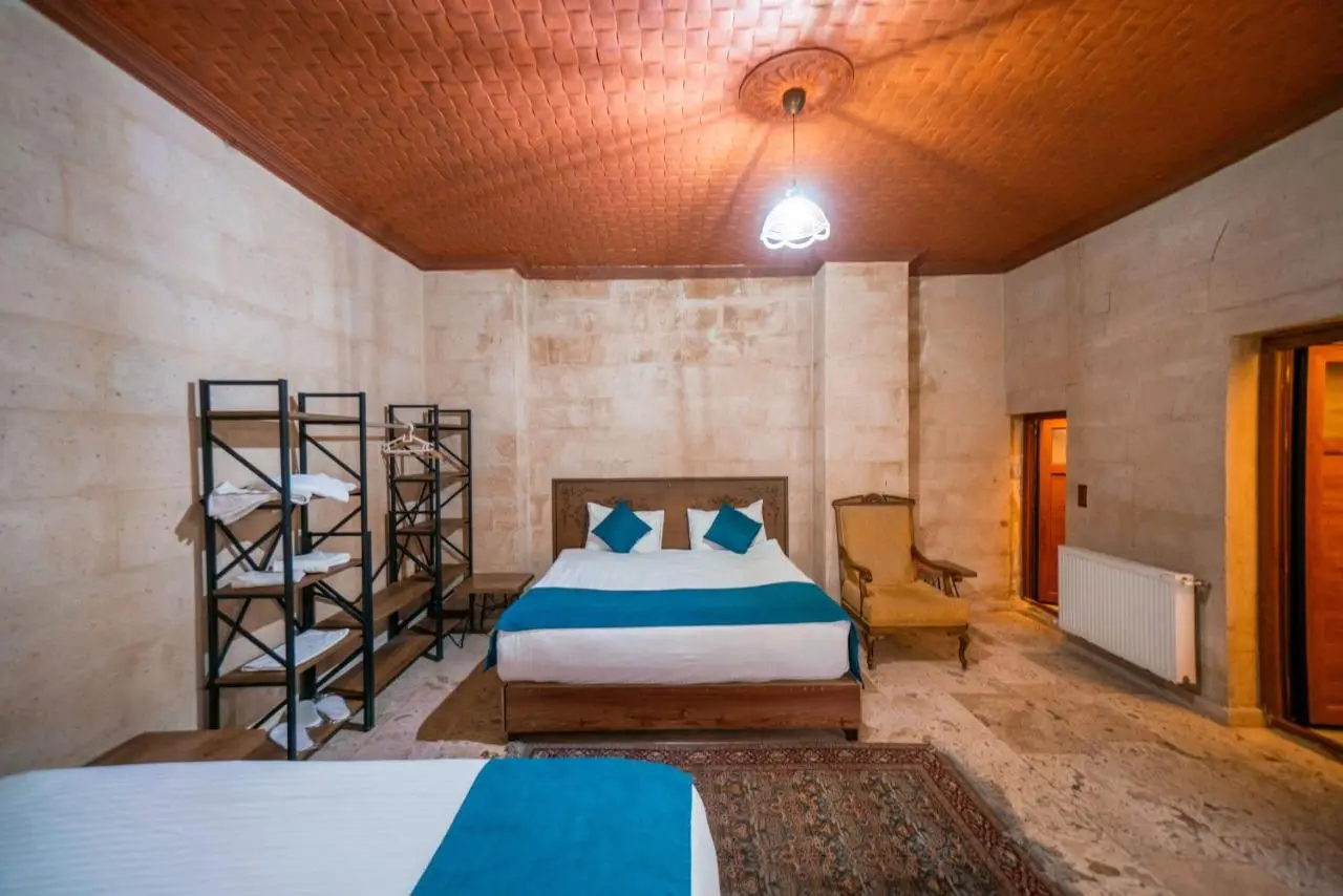 Azalea Terrace Cave Hotel