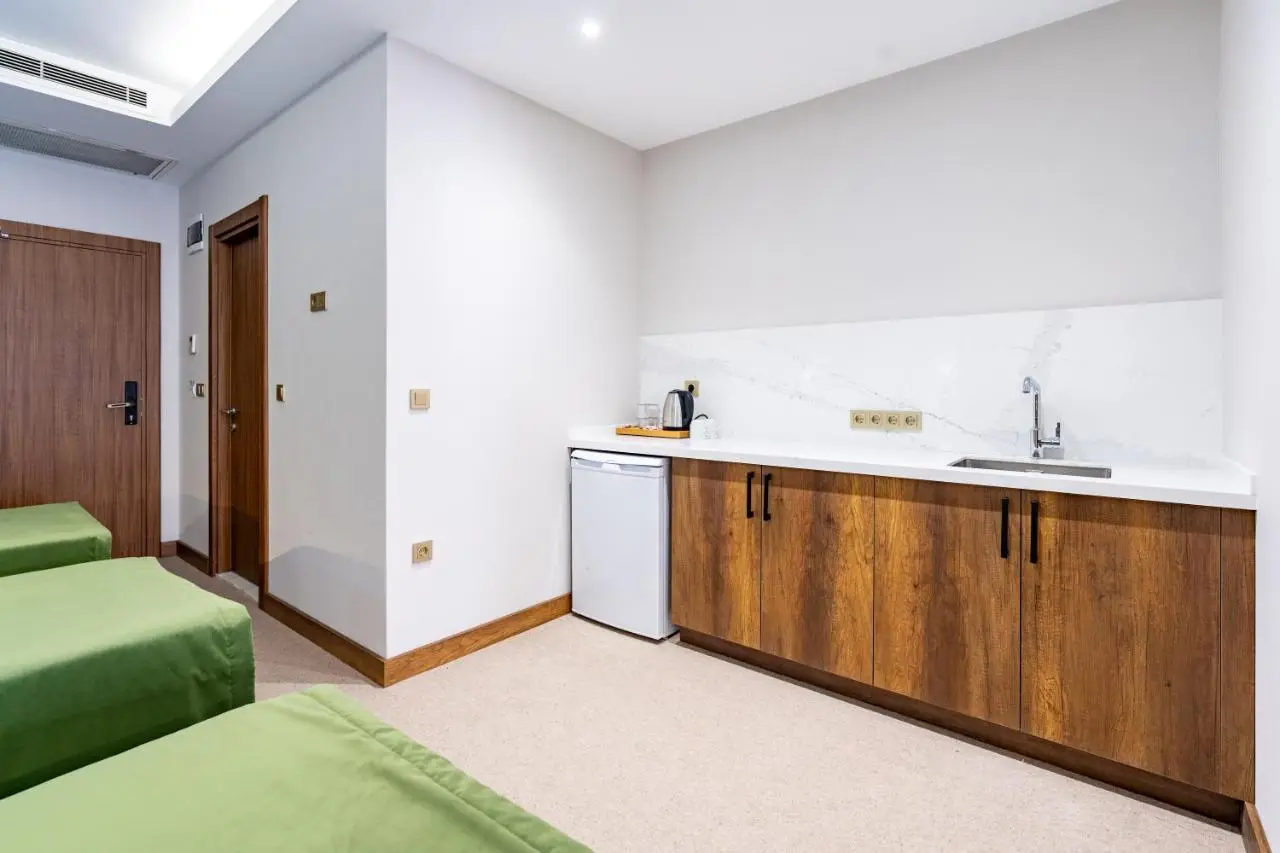 Mardy Suit Hotel