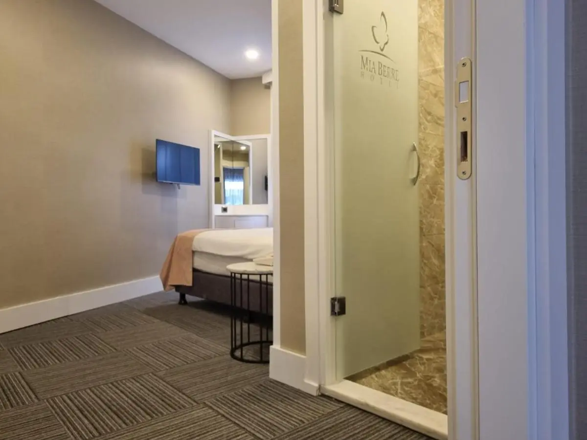 Mia Berre Hotels