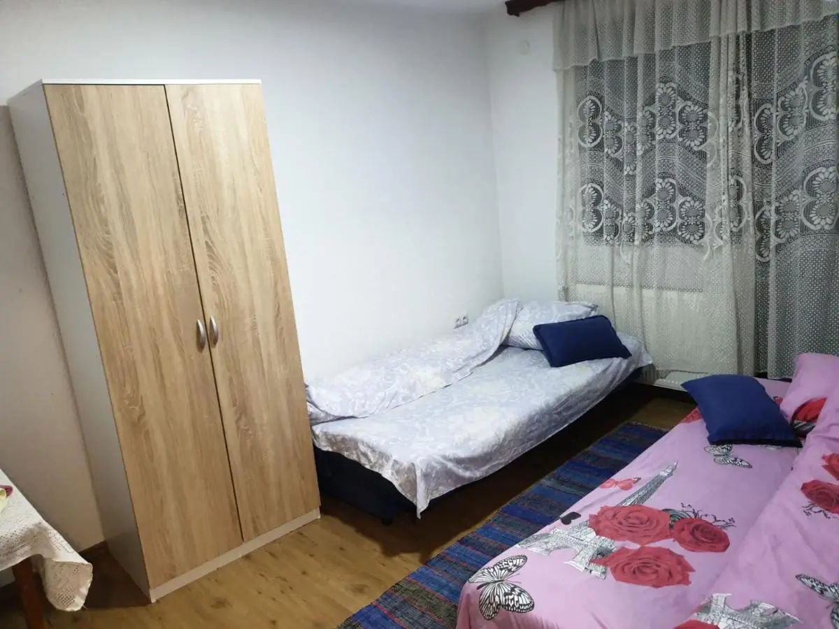 Grand AC Residence with Garden & Parking
