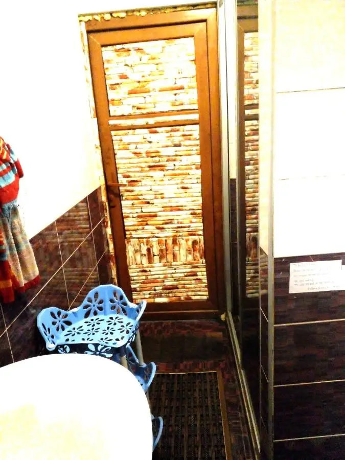 BLUE Hostel - check message after booking
