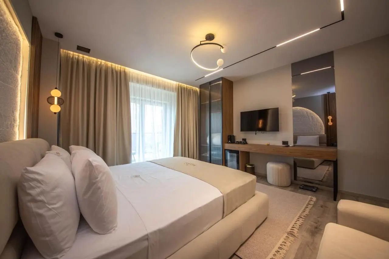 Noam Luxury Hotel