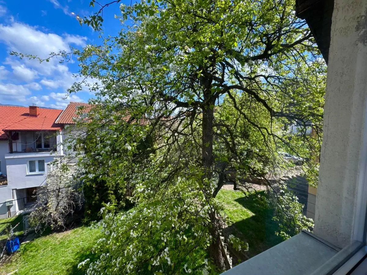 Wood & Light Loft Sarajevo - Private parking