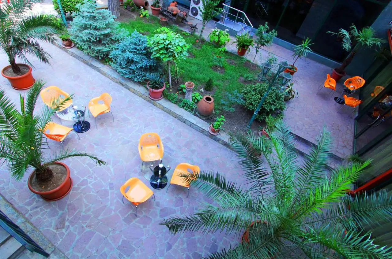 Batesta Hotel