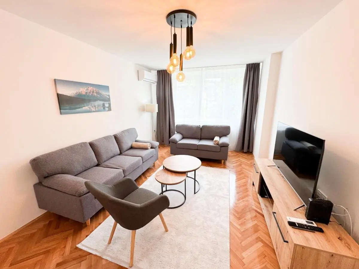 Modern Stay Grbavica - Quiet Area & Free Parking