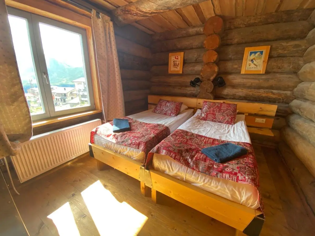 Mountain Cricket Chalets and Apartments Gudauri