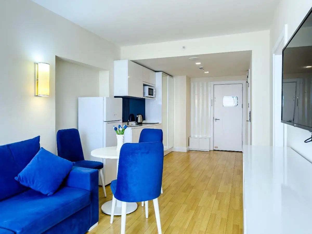 Orbi City Luxury Sea View Aparthotel