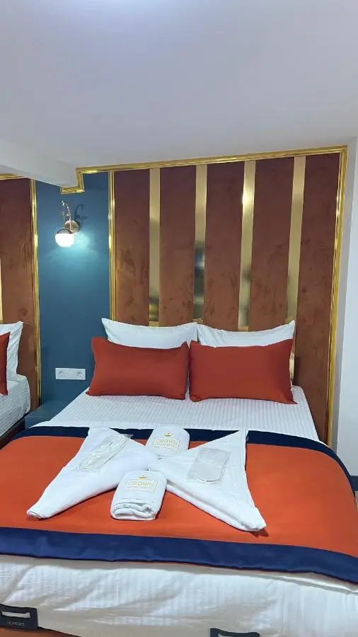 crown taksim hotel