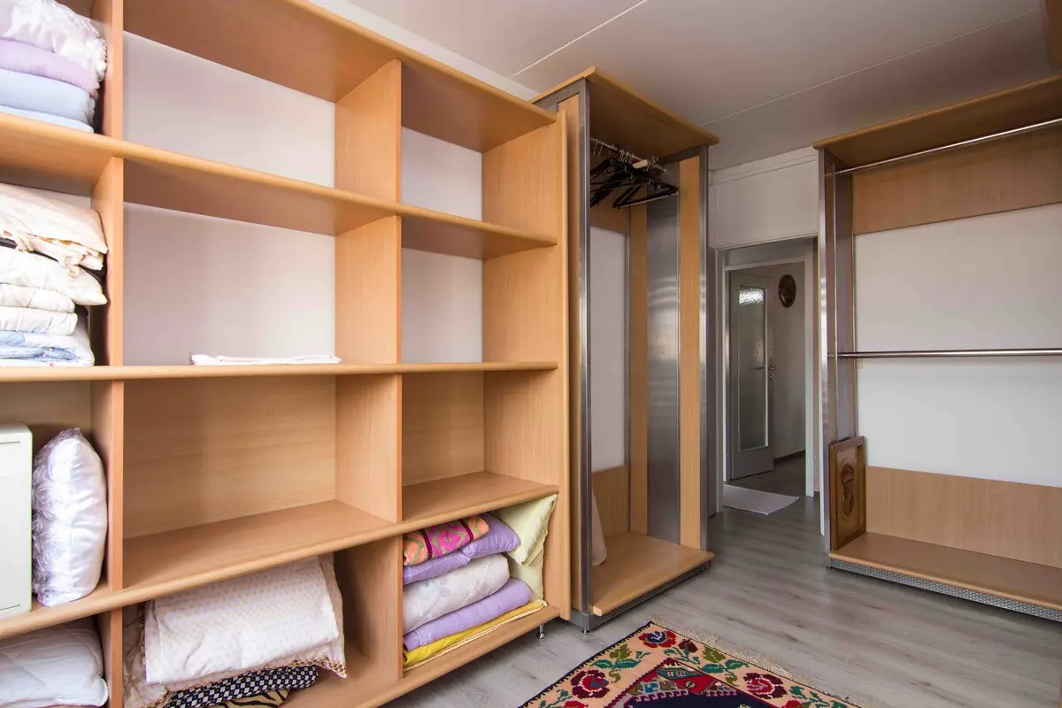 Sarajevo, Center, spacious 3 bedrooms apartment.