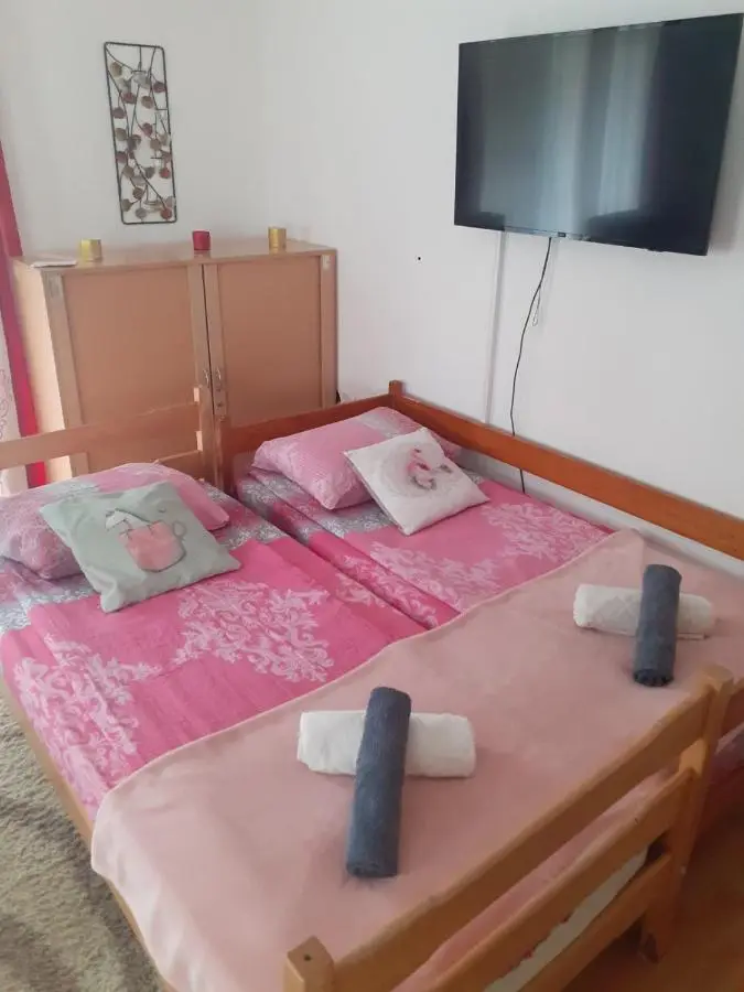 Sleep & fly - Sarajevo Airport apartment
