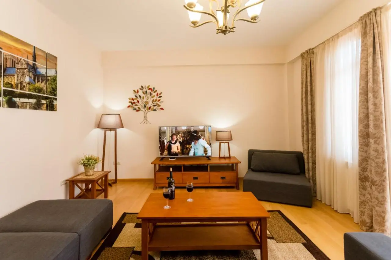 Metro Core Residence