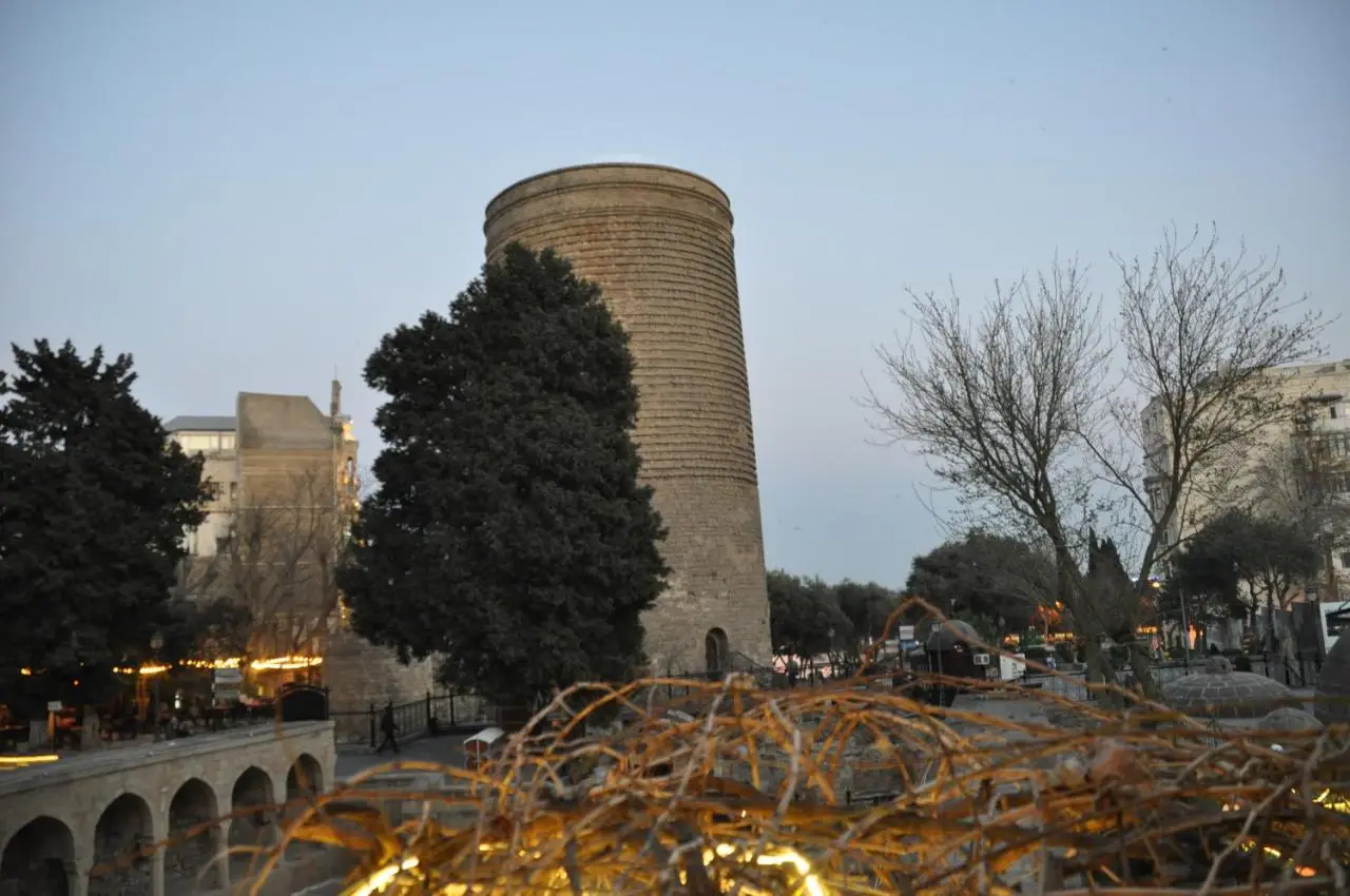 Lion House - Львиный дом - Baku old town